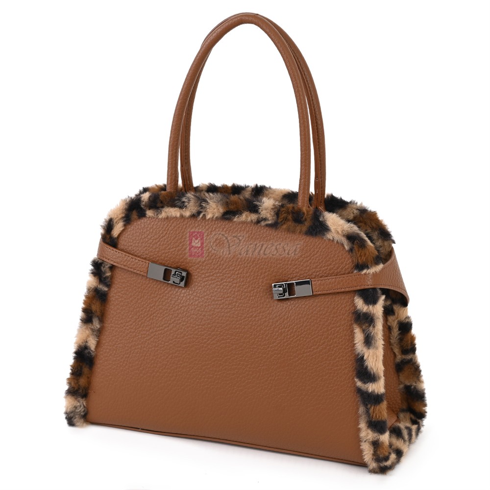  Дамска чанта от екологична кожа в кафяв цвят. Код: 461