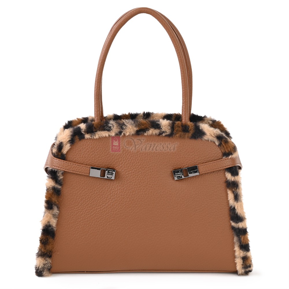  Дамска чанта от екологична кожа в кафяв цвят. Код: 461