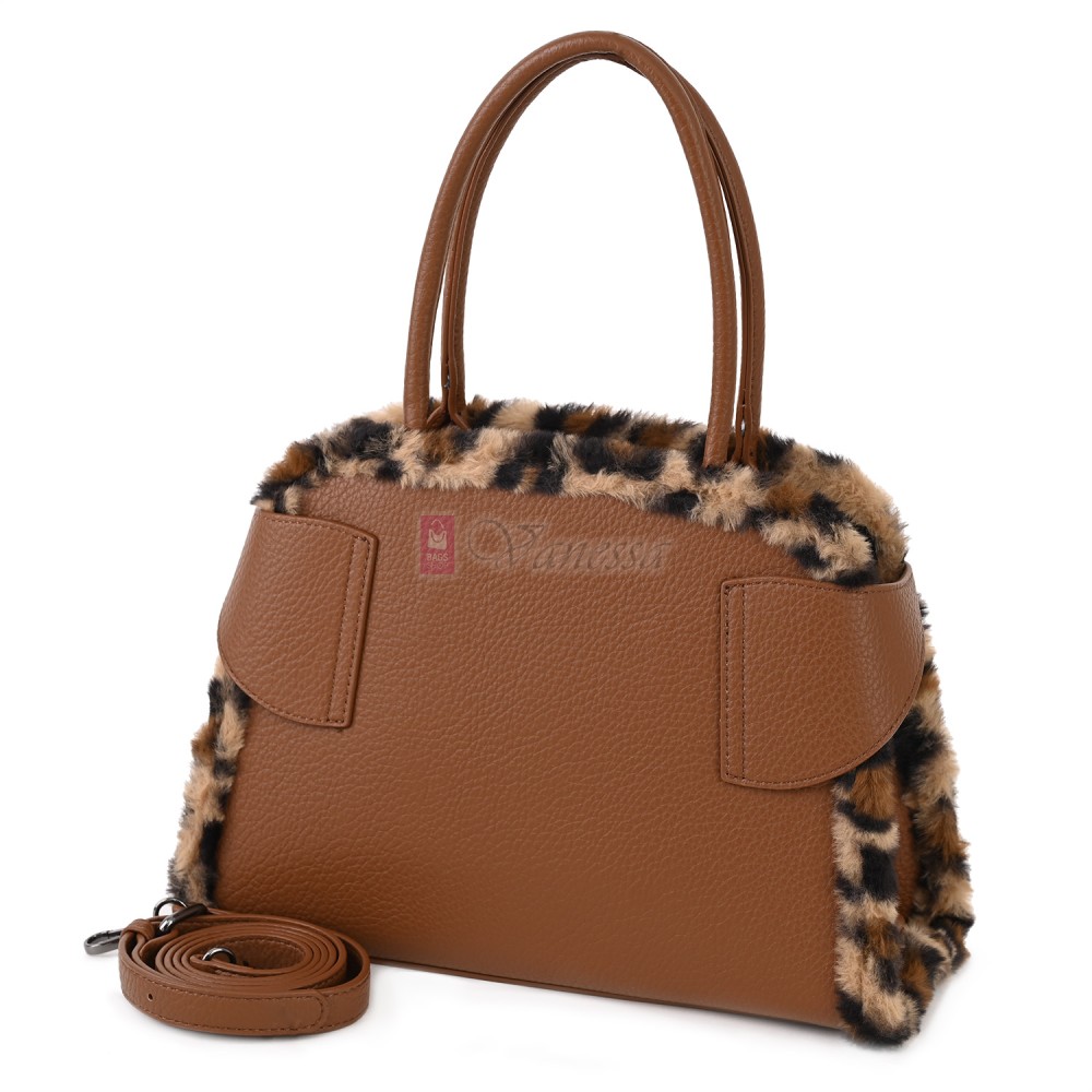  Дамска чанта от екологична кожа в кафяв цвят. Код: 461