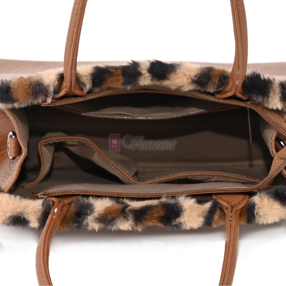  Дамска чанта от екологична кожа в кафяв цвят. Код: 461