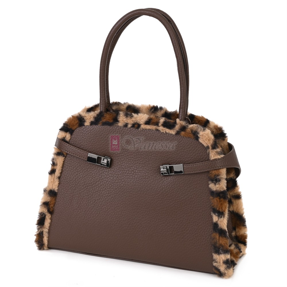  Дамска чанта от екологична кожа в тъмнокафяв цвят. Код: 461