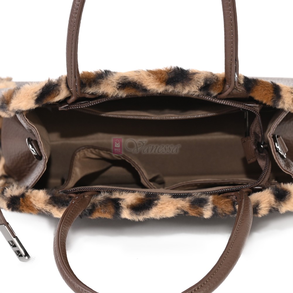  Дамска чанта от екологична кожа в тъмнокафяв цвят. Код: 461