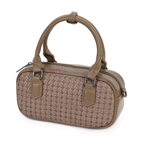 Малка дамска чанта от еко кожа, в бежов цвят. Код: 478