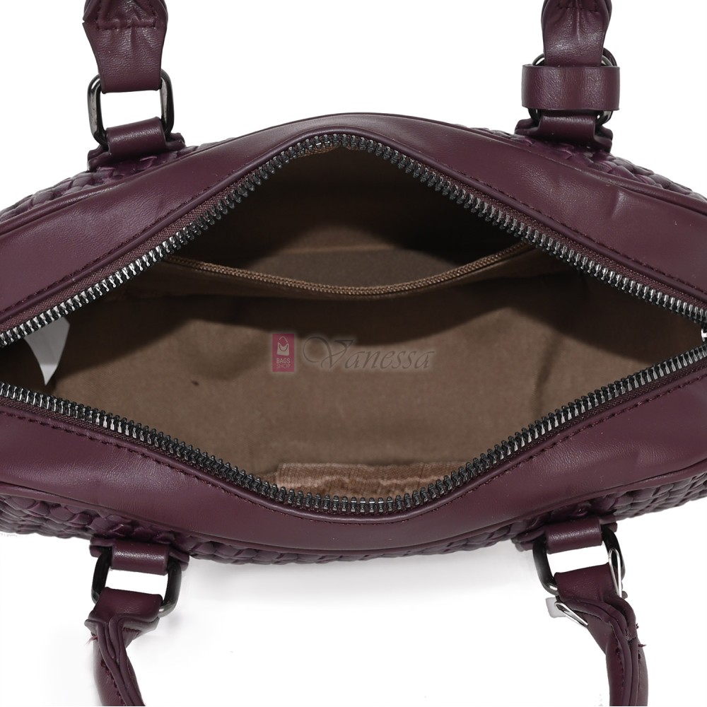 Малка дамска чанта от еко кожа, в цвят бордо. Код: 478 Малка дамска чанта от еко кожа, в цвят бордо. Код: 478