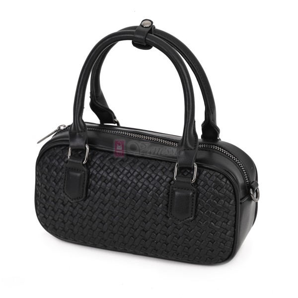 Малка дамска чанта от еко кожа, в черен цвят. Код: 478