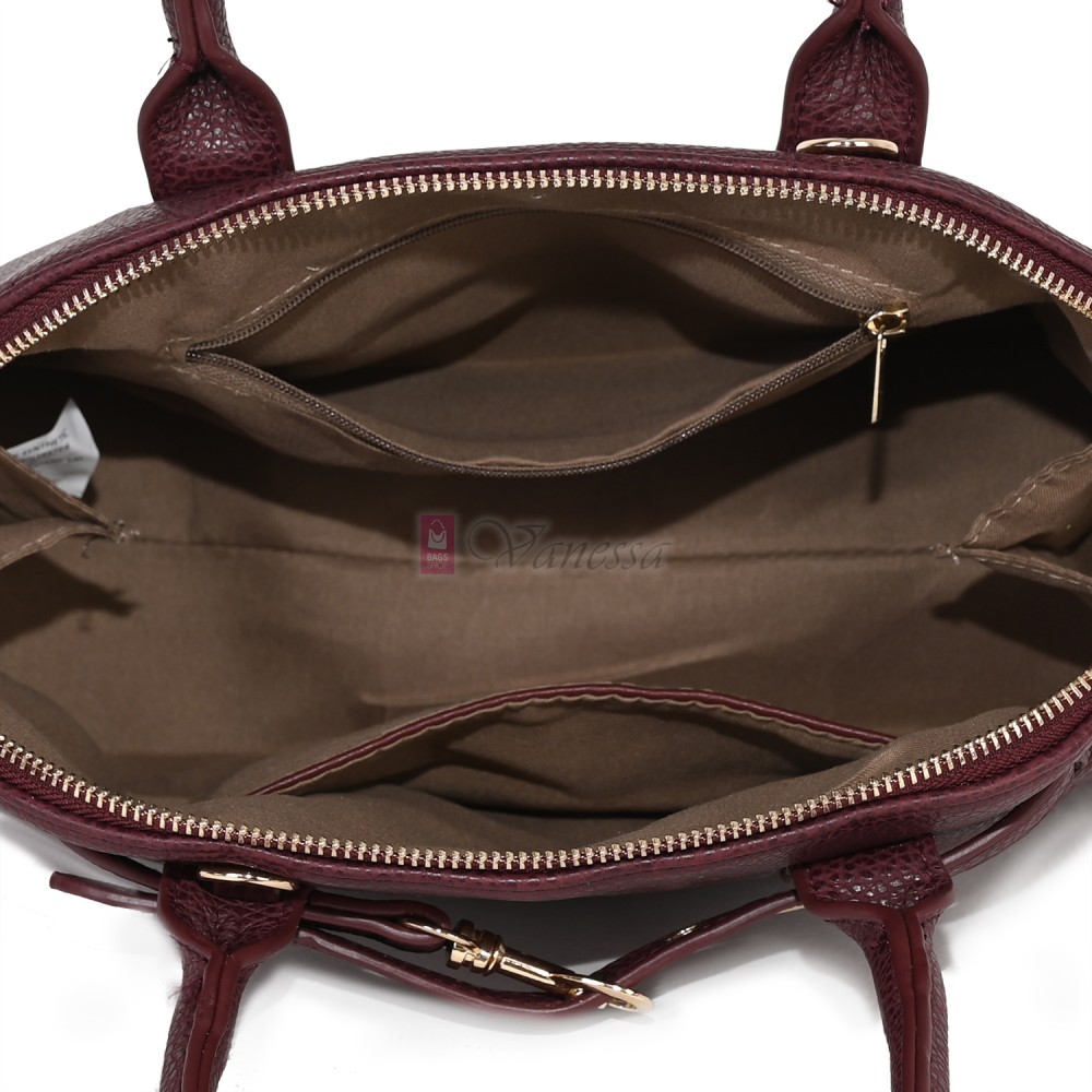 Малка дамска чанта от еко кожа, в цвят бордо. Код: 483