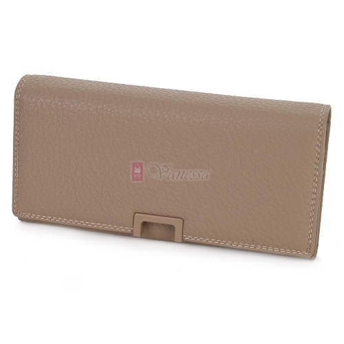 Голямо дамско портмоне от висококачествена еко кожа в тъмнобежов цвят. КОД: 485