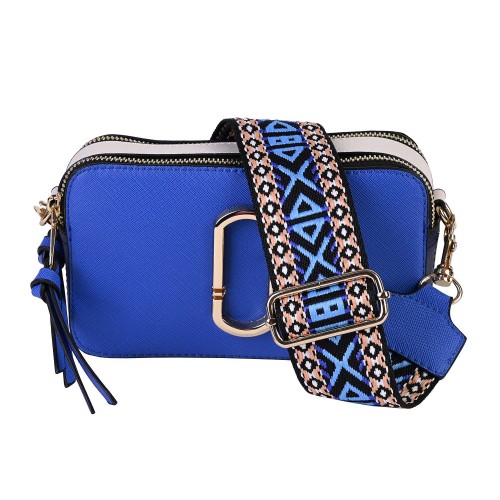 Удобна малка дамска чанта в син цвят Код: 51505