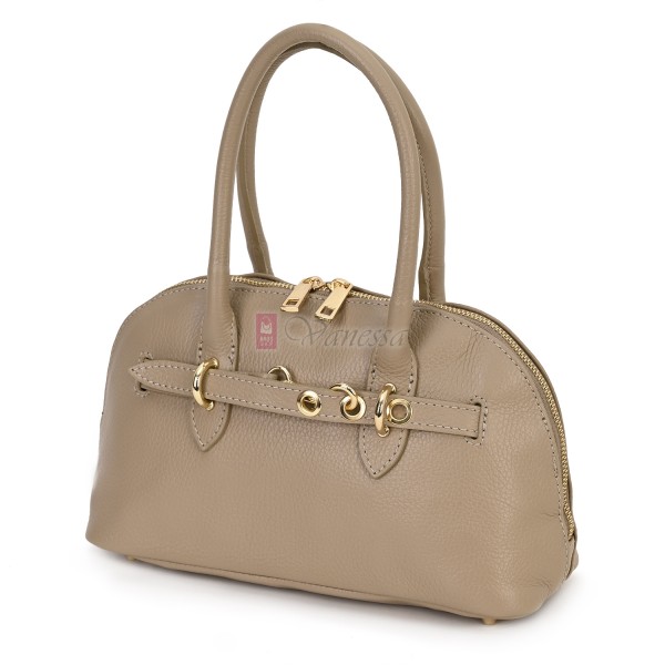 Малка дамска чанта от естествена кожа, в бежов цвят. Код: 56EK