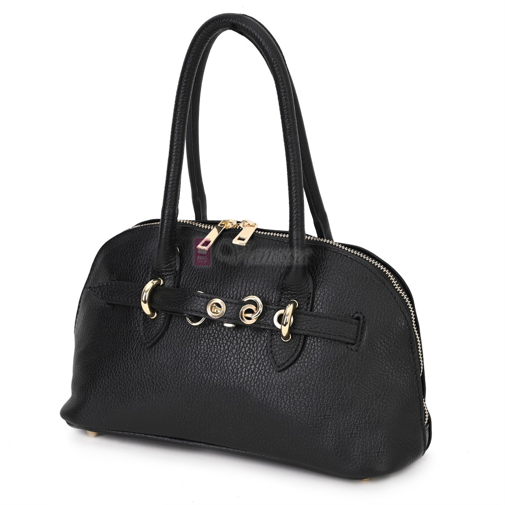 Малка дамска чанта от естествена кожа, в черен цвят. Код: 56EK