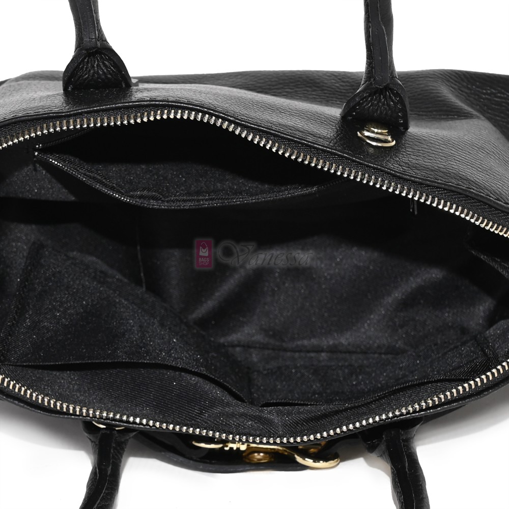 Малка дамска чанта от естествена кожа, в черен цвят. Код: 56EK