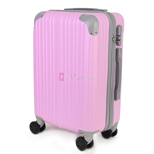 Малък куфар от полипропилен, в розов цвят. Код: 5832