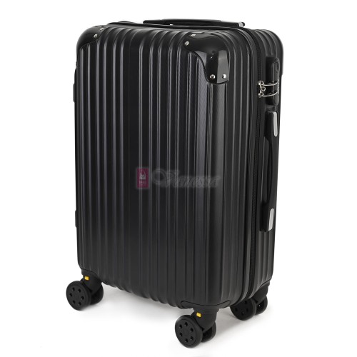 Малък куфар от полипропилен, в черен цвят. Код: 5832