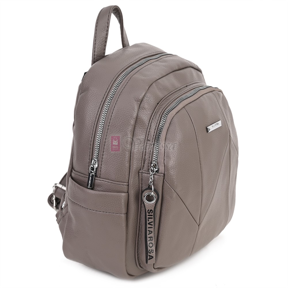  Дамска раница Silvia Rosa, от висококачествена еко кожа, в бежов цвят. Код: 5996