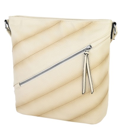 Дамска ежедневна чанта от висококачествена екологична кожа в светло бежов цвят Код: 621