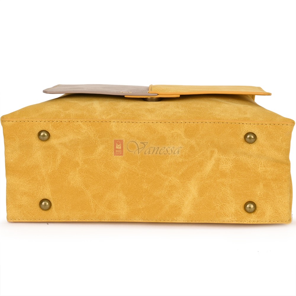  Дамска ежедневна чанта от велур, в жълт цвят. Код: 6259-30