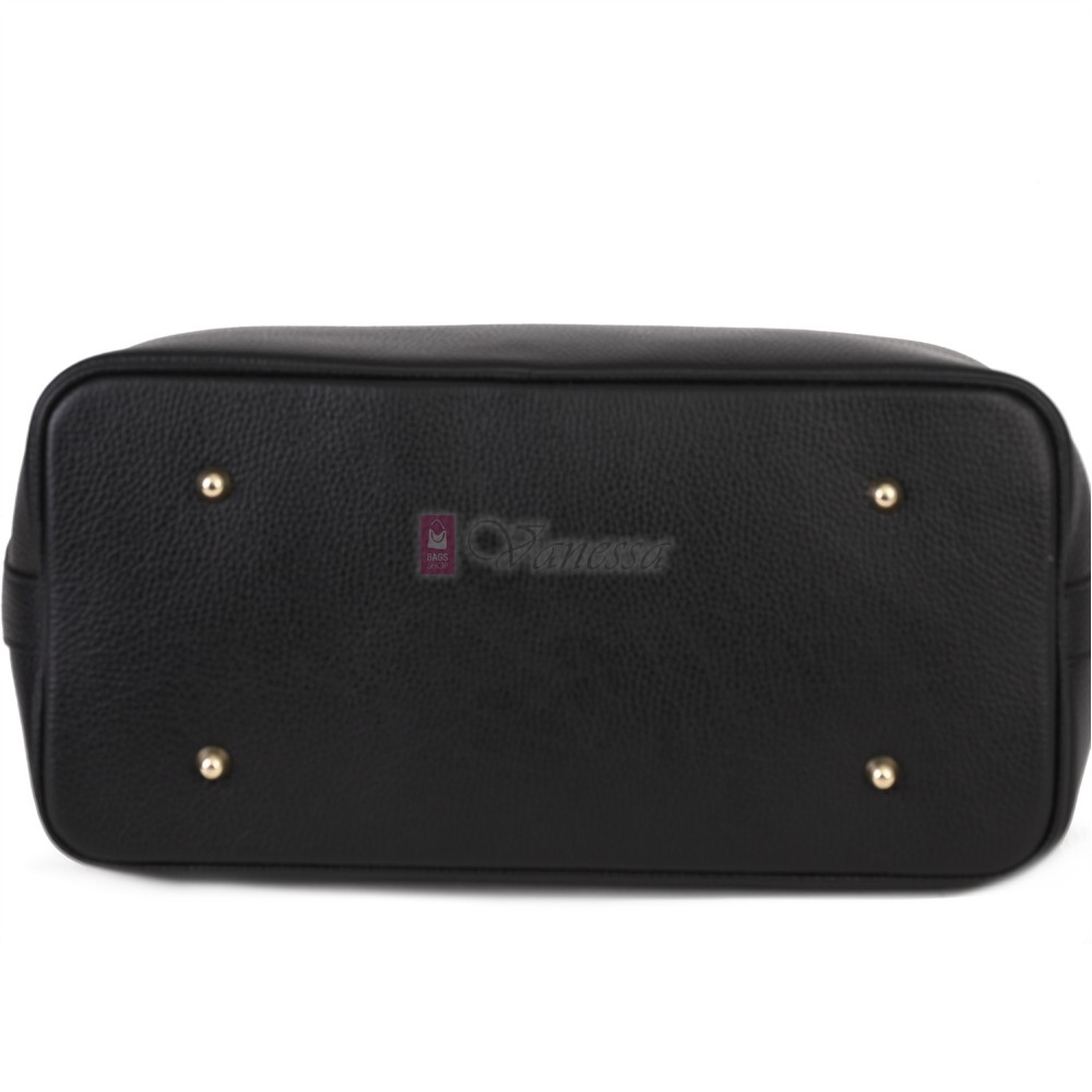 Елегантна дамска чанта, от естествена кожа, в черен цвят. Код: EK65