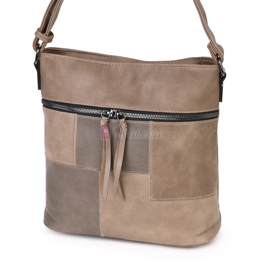 Дамска ежедневна чанта от висококачествена еко кожа, в бежов цвят Код: 7163