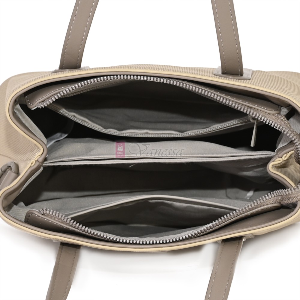  Дамска чанта от висококачествена еко кожа в бежов цвят. Код: 7638