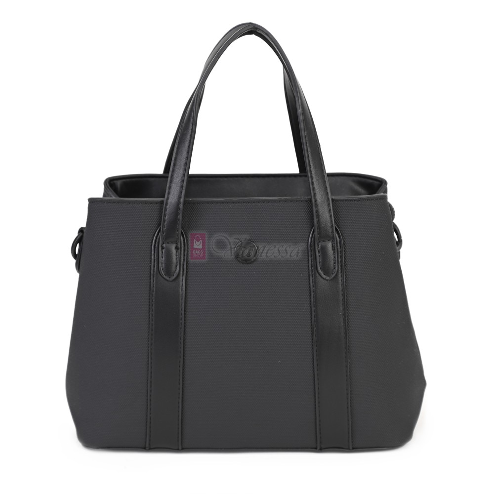  Дамска чанта от висококачествена еко кожа в черен цвят. Код: 7638