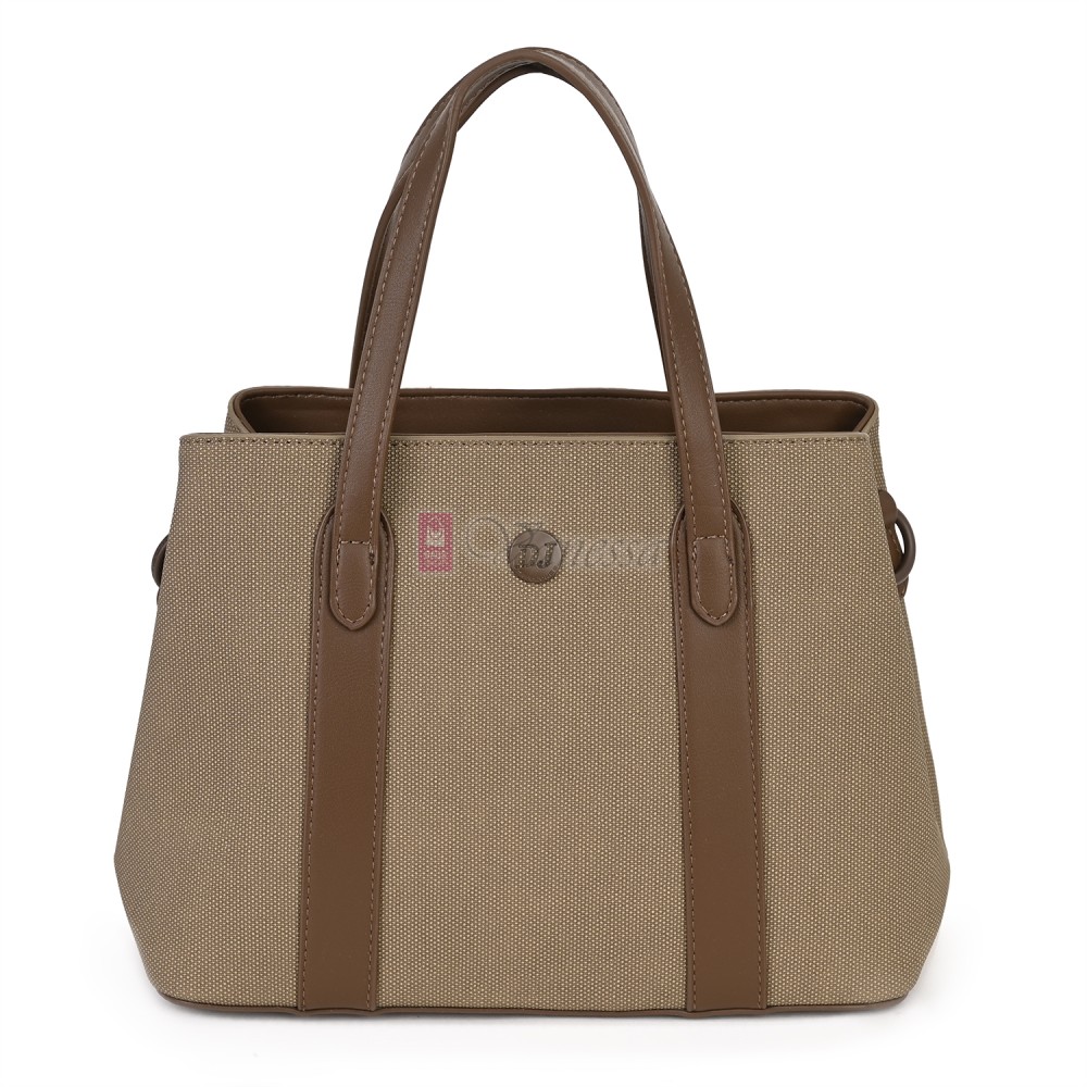  Дамска чанта от висококачествена еко кожа в кафяв цвят. Код: 7638