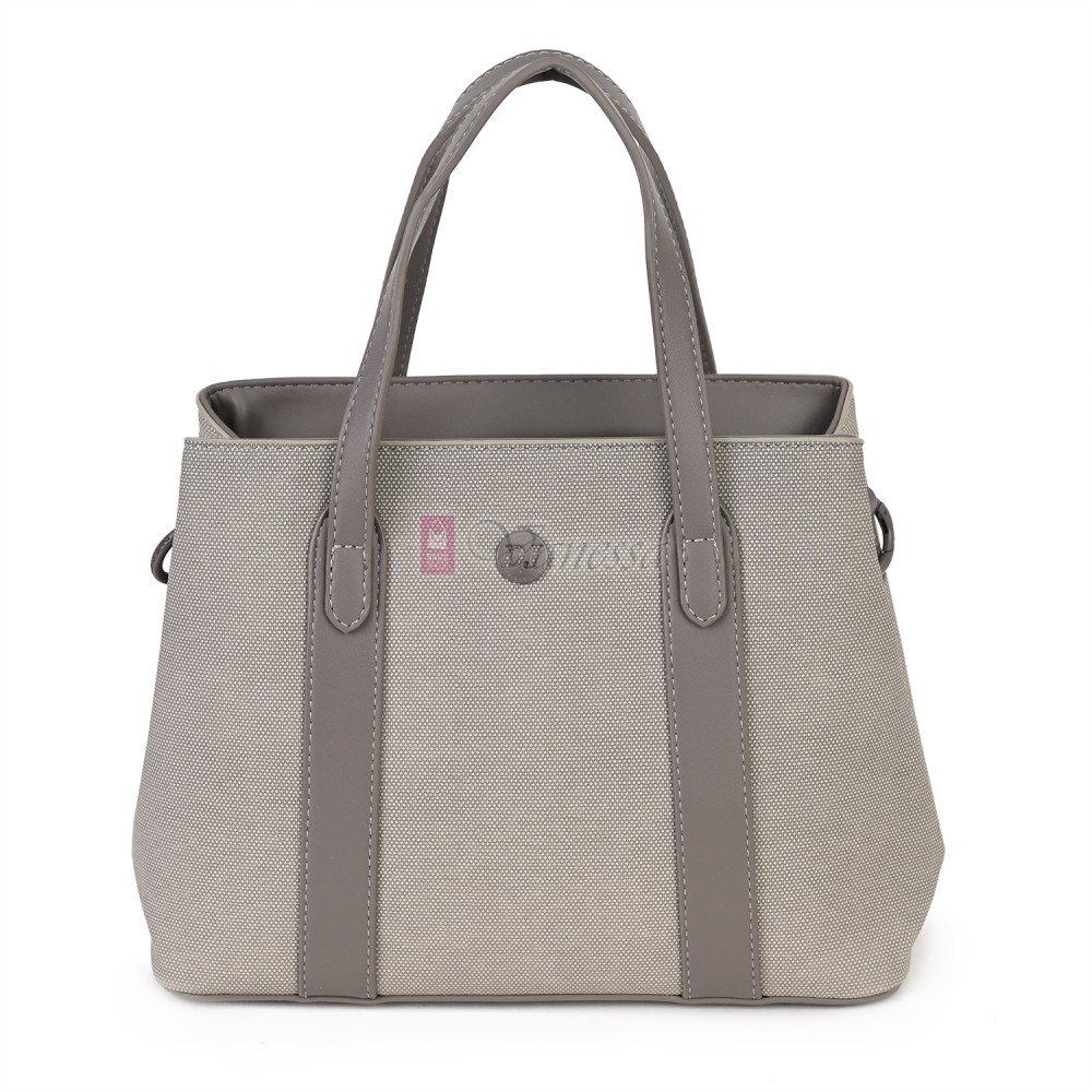  Дамска чанта от висококачествена еко кожа в сив цвят. Код: 7638