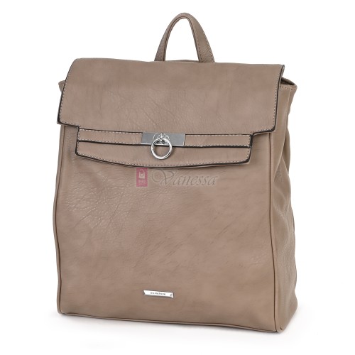  Дамска раница от висококачествена еко кожа, в бежов цвят. Код: 8202