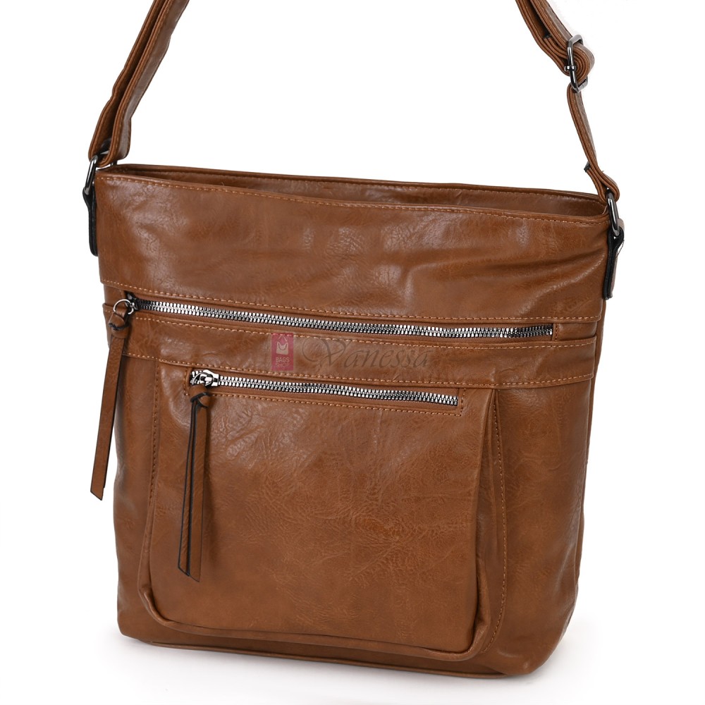 Дамска ежедневна чанта от екологична кожа в светлокафяв цвят Код: 8236 Дамска ежедневна чанта от екологична кожа в светлокафяв цвят Код: 8236