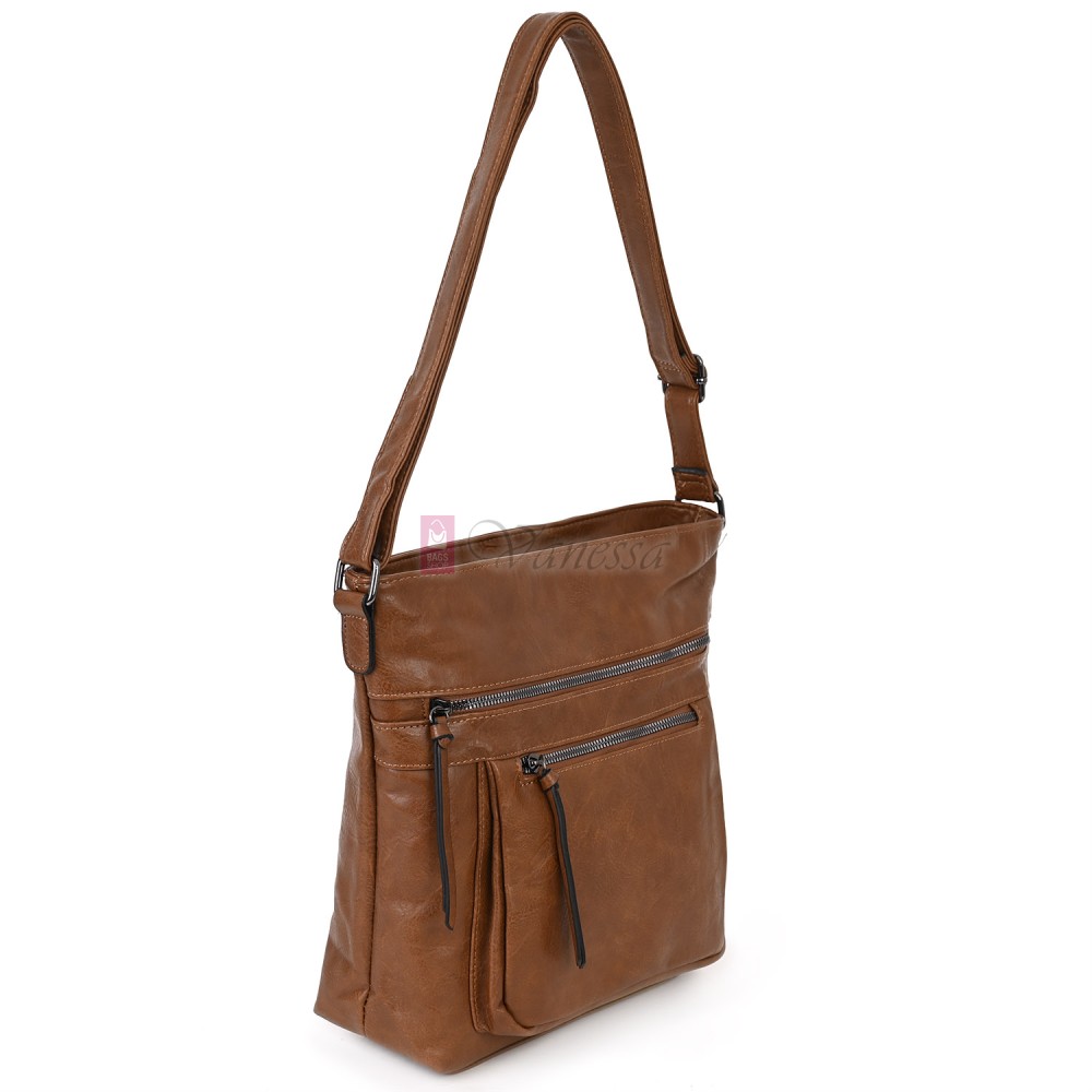 Дамска ежедневна чанта от екологична кожа в светлокафяв цвят Код: 8236 Дамска ежедневна чанта от екологична кожа в светлокафяв цвят Код: 8236