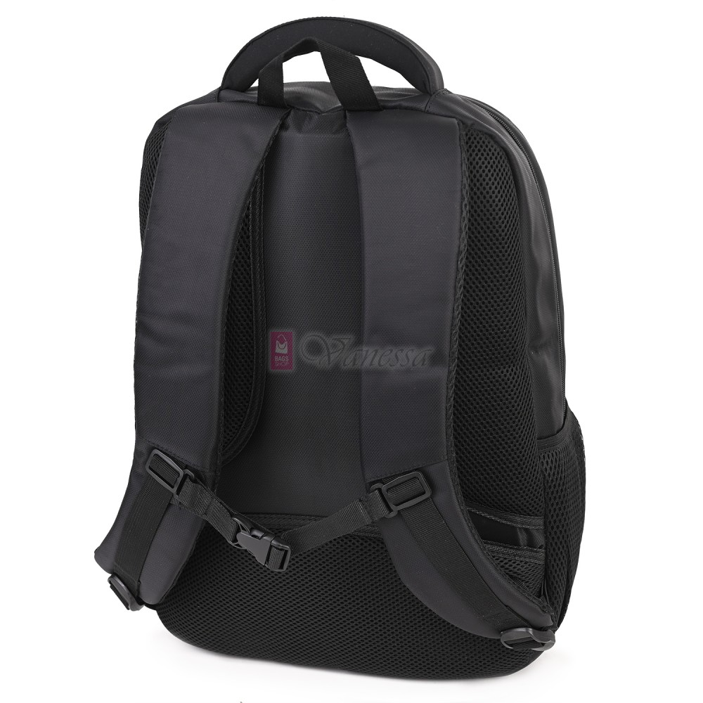 Мъжка раница от висококачествен текстил, в черен цвят. Код 2201