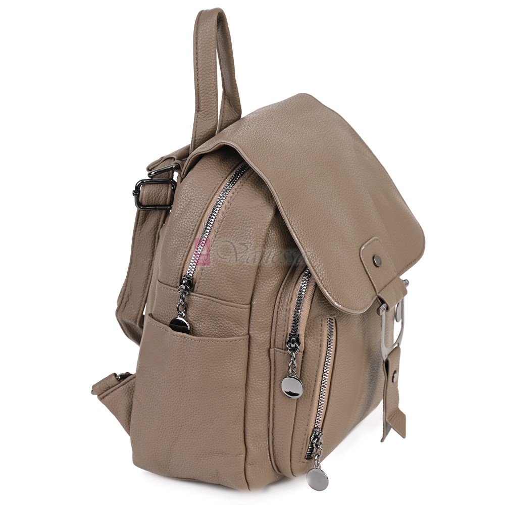  Дамска раница от висококачествена еко кожа в тъмнобежов цвят. Код: 865