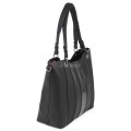 Голяма дамска ежедневна чанта от еко кожа, в черен цвят. Код: 88001