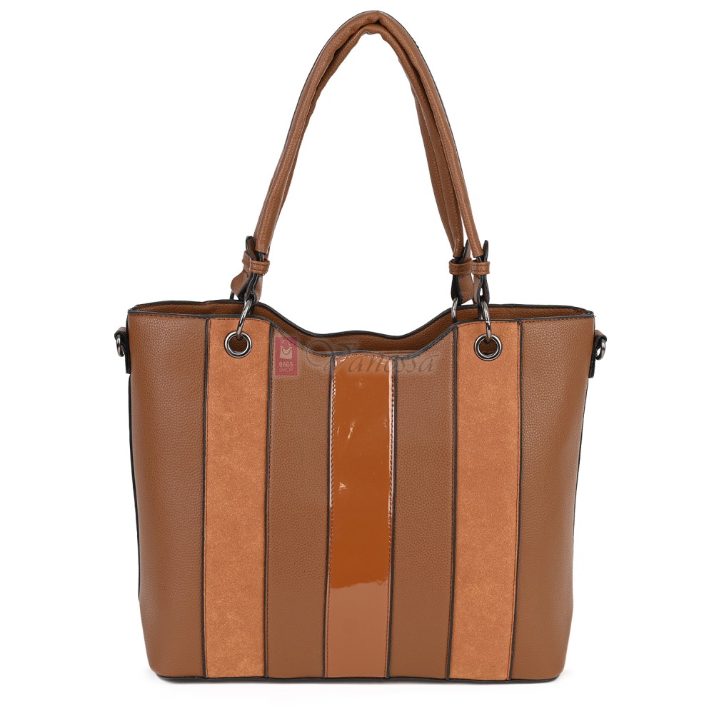 Голяма дамска ежедневна чанта от еко кожа, в кафяв цвят. Код: 88001