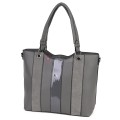 Голяма дамска ежедневна чанта от еко кожа, в сив цвят. Код: 88001