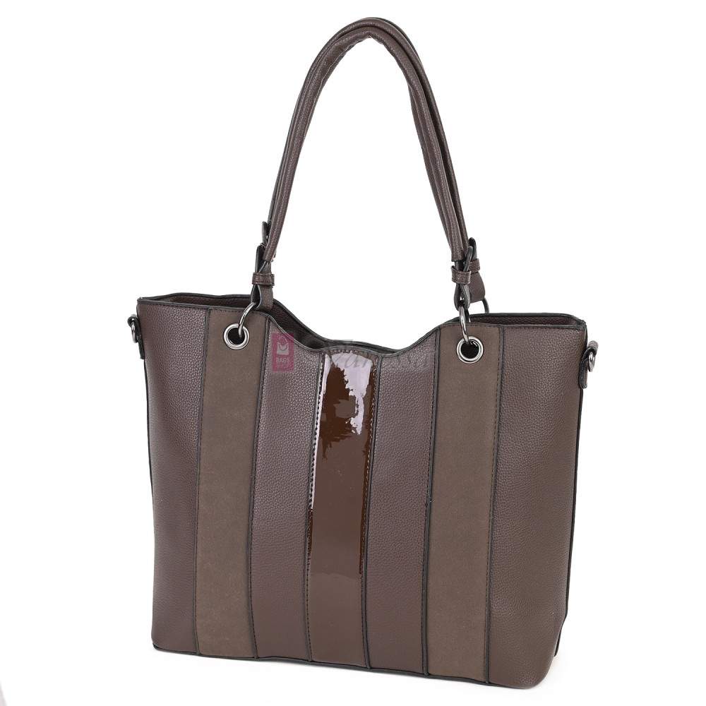 Голяма дамска ежедневна чанта от еко кожа, в тъмнокафяв цвят. Код: 88001