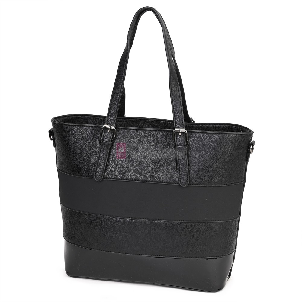 Голяма дамска ежедневна чанта от еко кожа, в черен цвят. Код: 88007