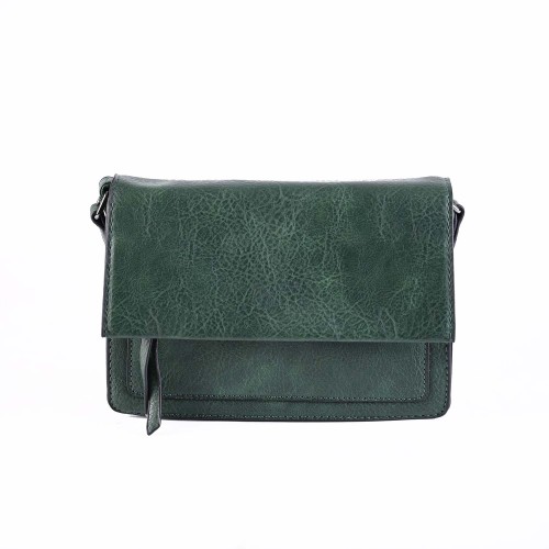 Дамска чанта от еко кожа с дълга дръжка в зелен цвят. Код : 8985