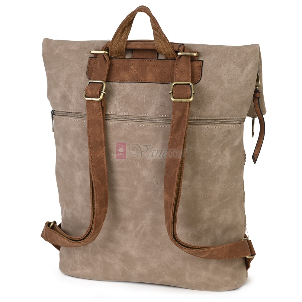 Голяма дамска раница от велур, в бежов цвят. Код: 90208-9