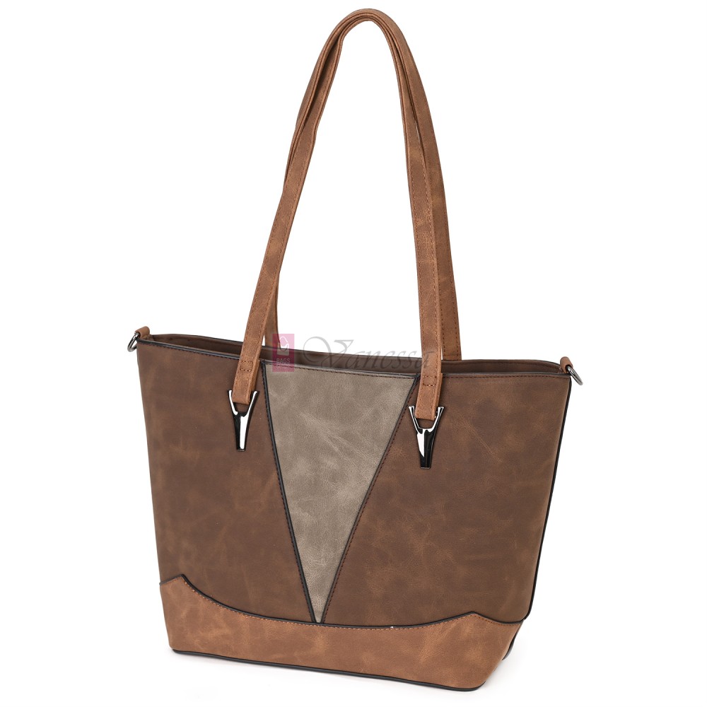 Дамска ежедневна чанта от велур в кафяв цвят. Код: 90313  Дамска ежедневна чанта от велур в кафяв цвят. Код: 90313