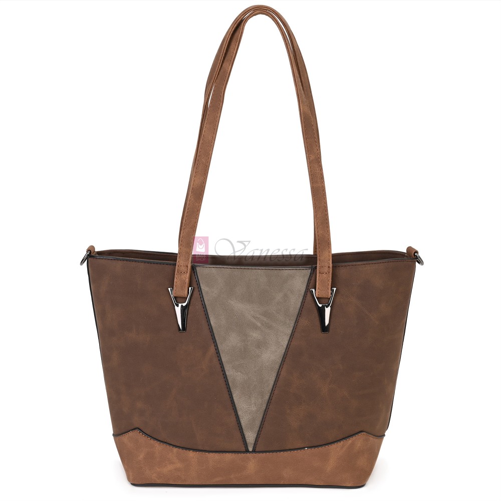 Дамска ежедневна чанта от велур в кафяв цвят. Код: 90313  Дамска ежедневна чанта от велур в кафяв цвят. Код: 90313