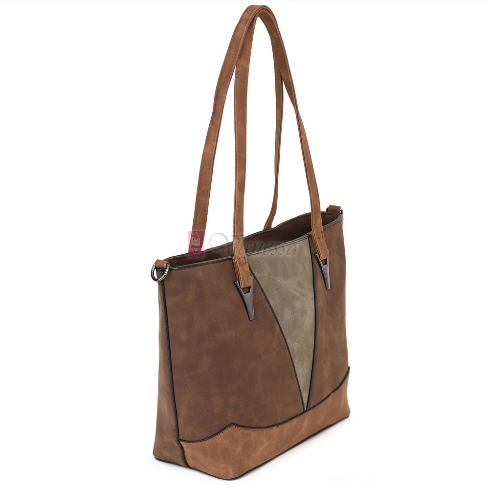 Дамска ежедневна чанта от велур в кафяв цвят. Код: 90313  Дамска ежедневна чанта от велур в кафяв цвят. Код: 90313