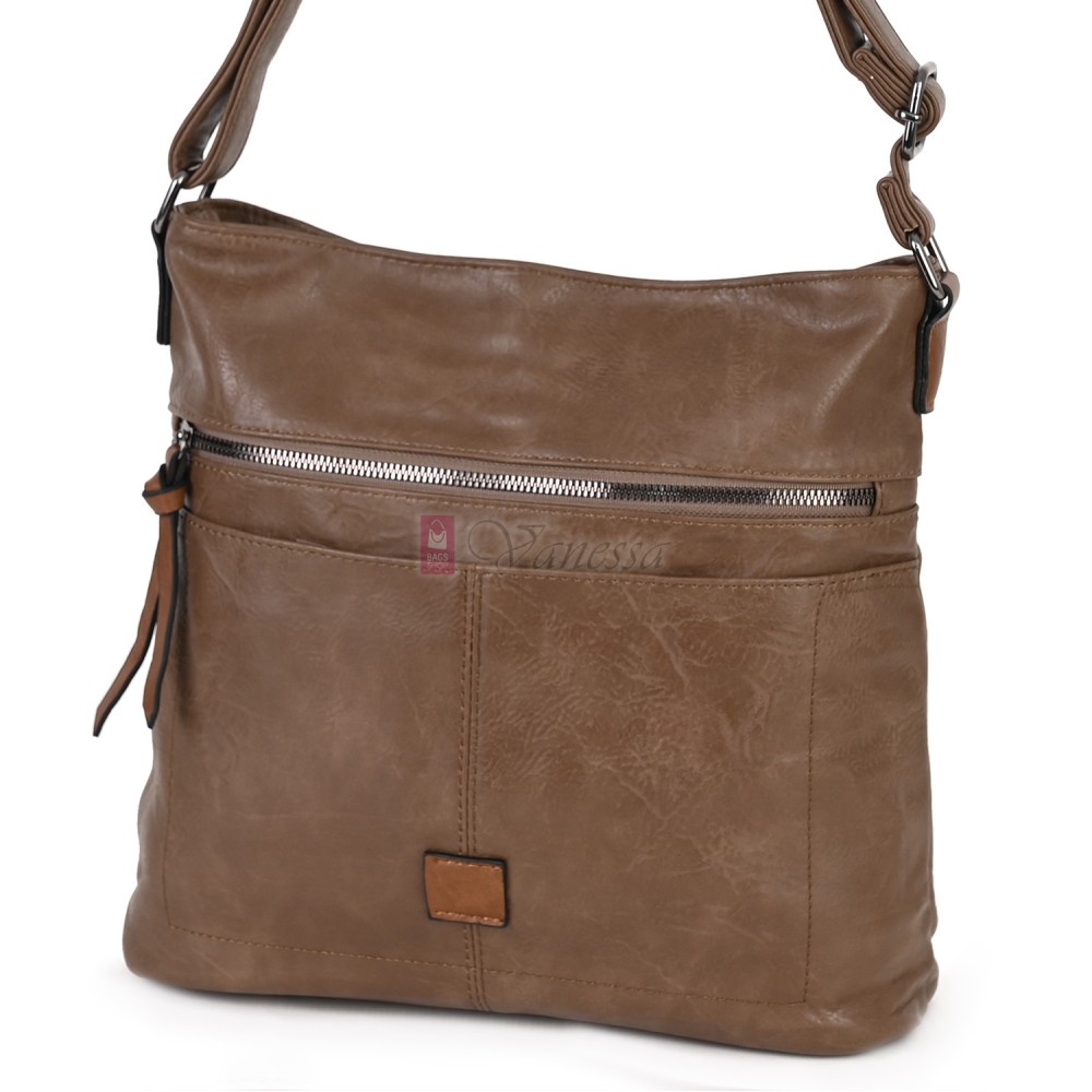 Дамска ежедневна чанта от висококачествена еко кожа, в тъмнобежов цвят Код: 9058