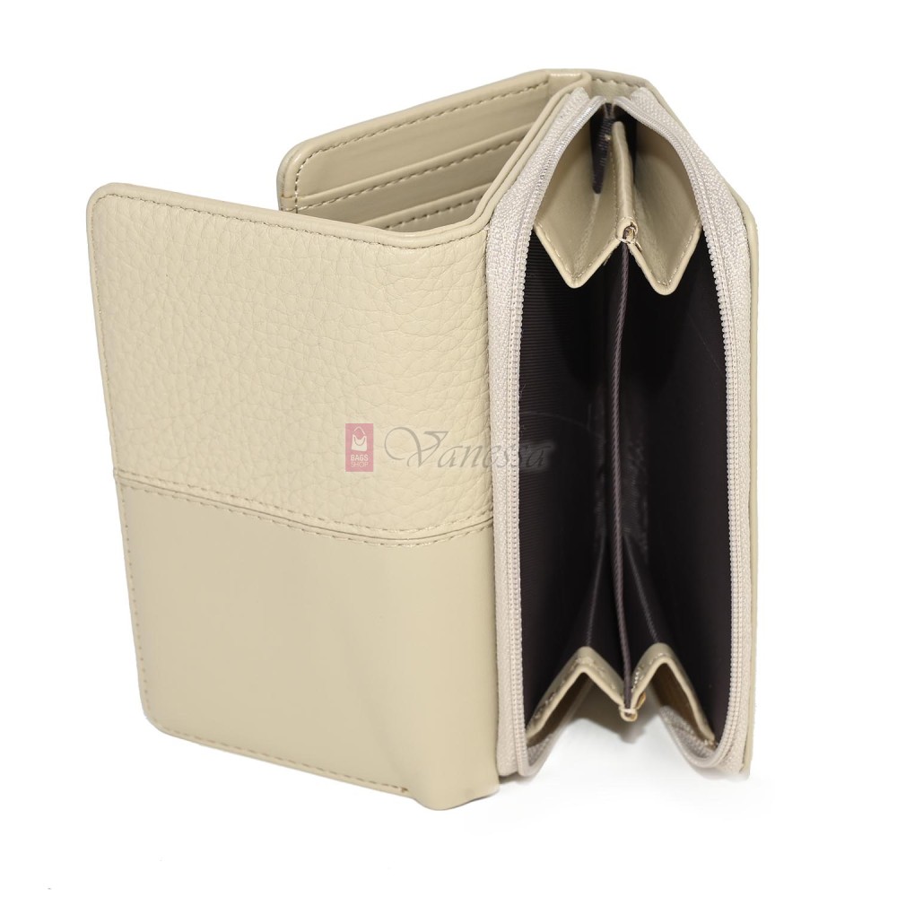 Малко дамско портмоне от висококачествена еко кожа в светлобежов цвят Код: 951-5