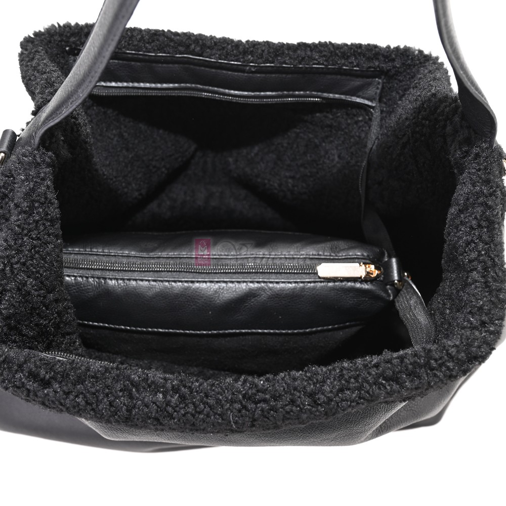 Голяма дамска чанта от еко кожа, в черен цвят. Код: 965