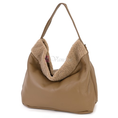 Голяма дамска чанта от еко кожа, в кафяв цвят. Код: 965