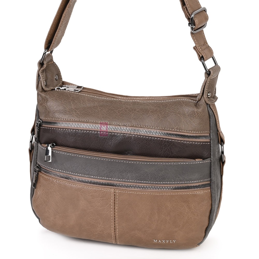 Дамска чанта от екологична кожа в бежов цвят. Код: 9828 Дамска чанта от екологична кожа в бежов цвят. Код: 9828