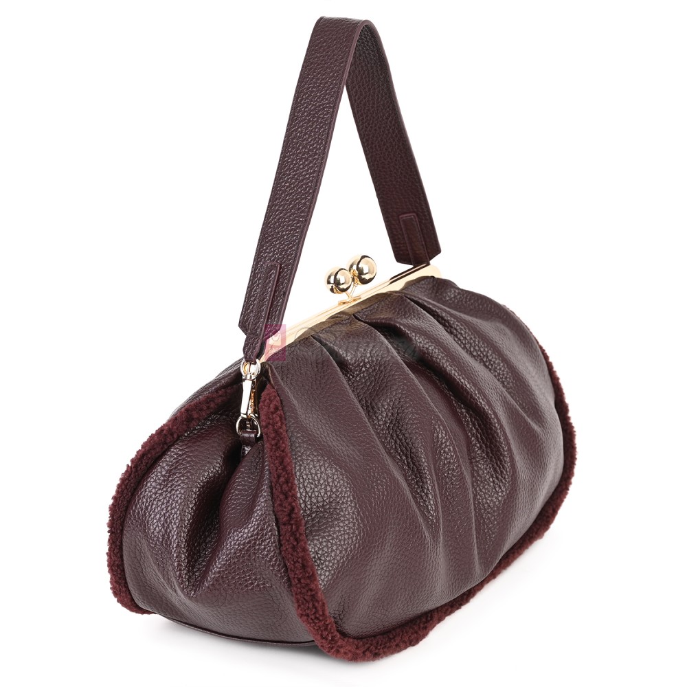 Голяма дамска чанта от еко кожа, в цвят бордо. Код: 997