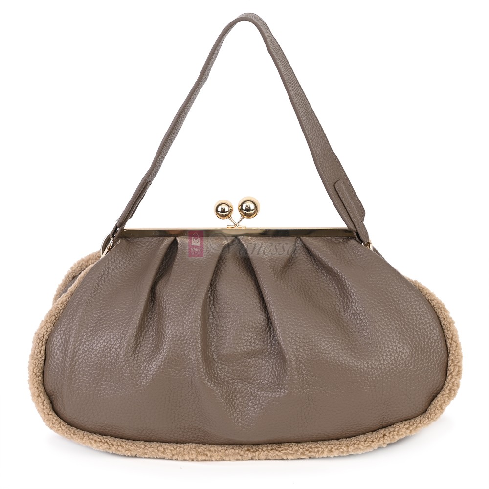 Голяма дамска чанта от еко кожа, в бежов цвят. Код: 997