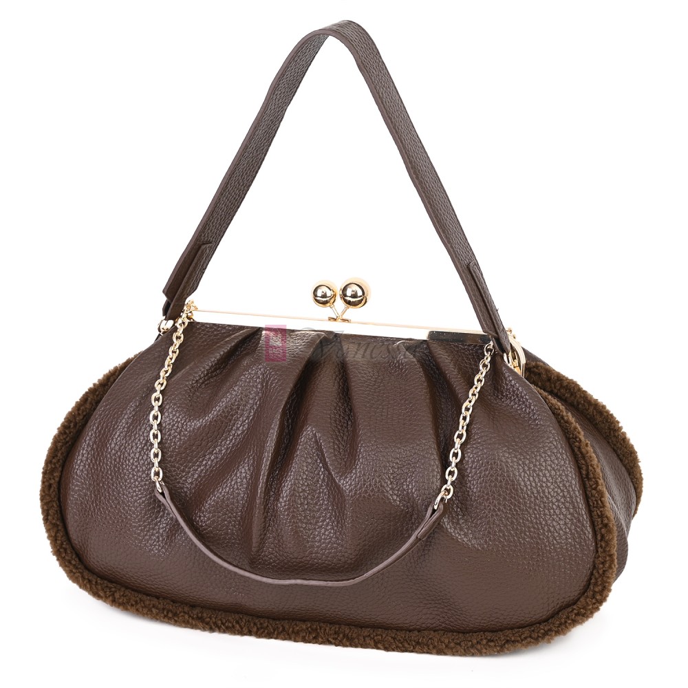 Голяма дамска чанта от еко кожа, в тъмнокафяв цвят. Код: 997