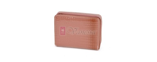 Малко дамско портмоне от лачена естествена кожа в розов цвят. КОД: AE360